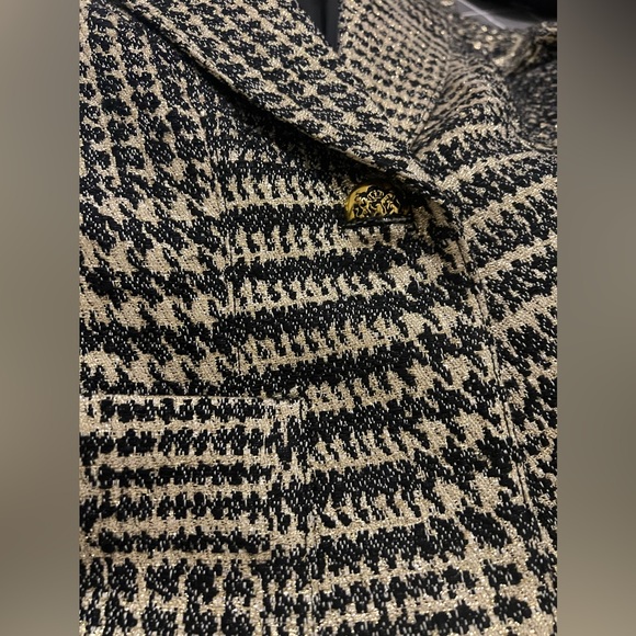 Smythe Duchess One Button Blazer Black and Gold Stunning! - Picture 6 of 13